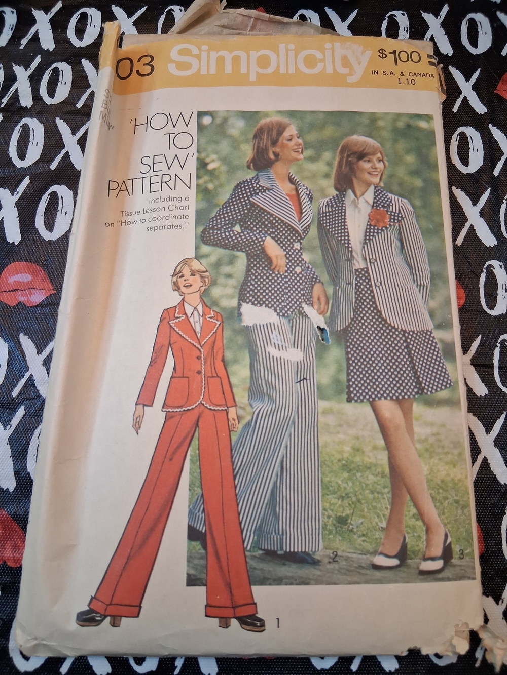 Simplicity Women's Polka Dot & Striped Suit Pattern — Navy, White & Red